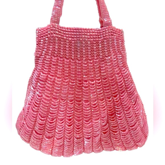 Pink Beaded Vintage Styled Seashell Shape Clutch Wristlet Handbag - Picture 4 of 8